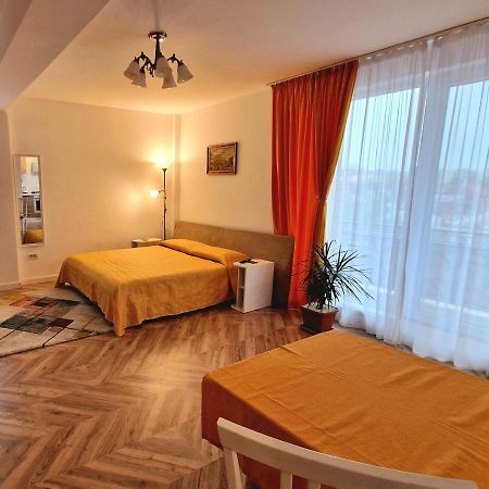 Ferienwohnung Domus Magistrae Bukarest Exterior foto